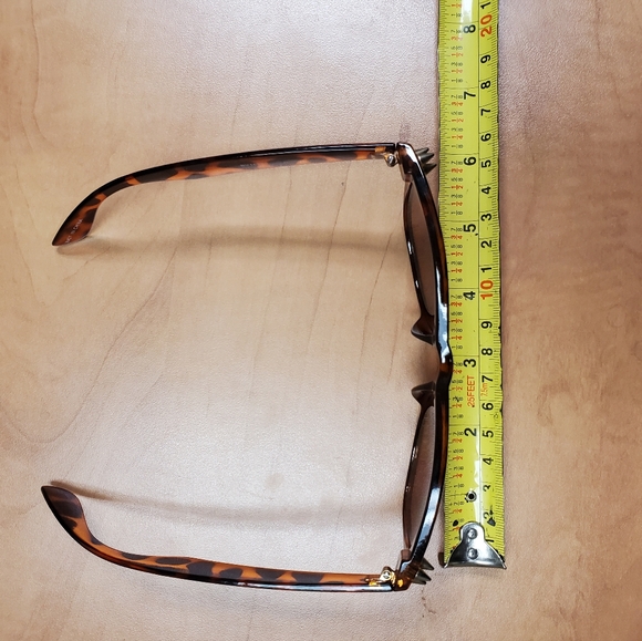 FREE WITH PURCHASE - Studded Sunglasses - Picture 6 of 8